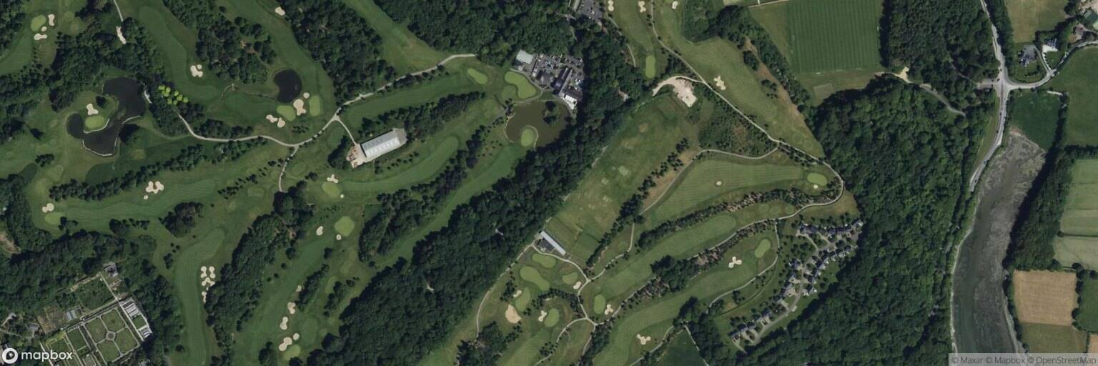 Fota Island Resort — golf course in Fota