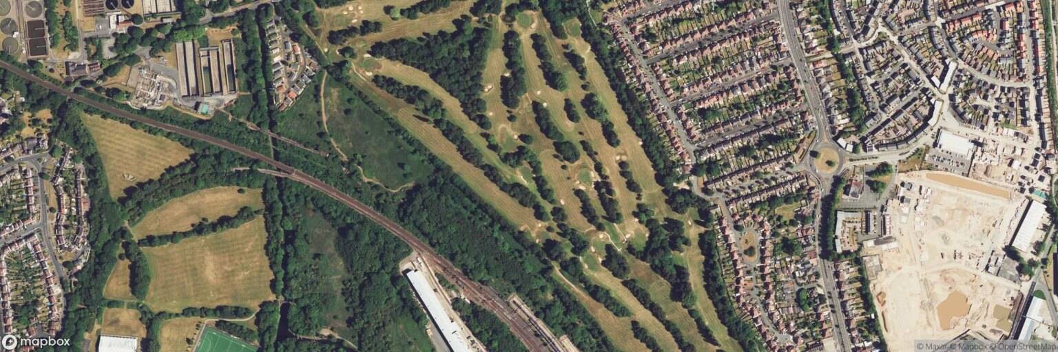 Oxley Park Golf Club — golf course in Wolverhampton